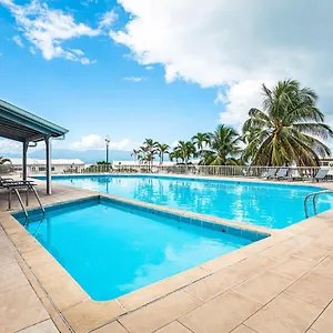 https://studio-elegant-marina-du-gosier.comcaribbean.com